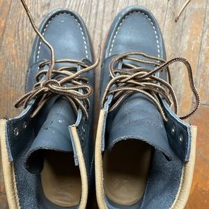 Red Wing Classic Moc 6” Size 7!